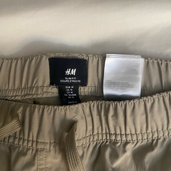 H&M Slim Fit Cargo Joggers, M - Picture 3 of 3